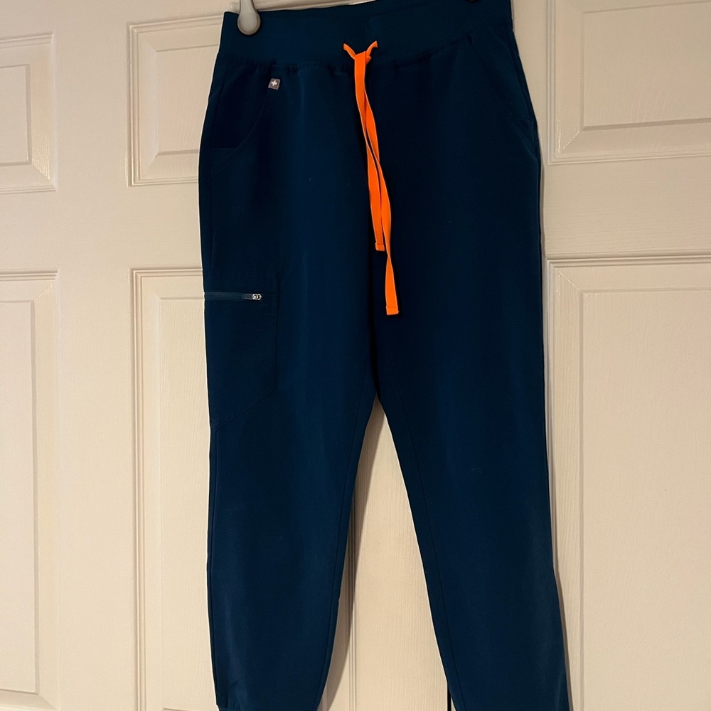 Figs Deep Reef Zamora Jogger Scrubs